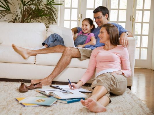 How Much Money Do You Need To Live Comfortably in the UK